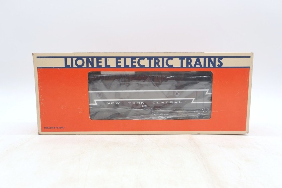 Lionel NYC F3-B Dummy Unit w/ Diesel Horn