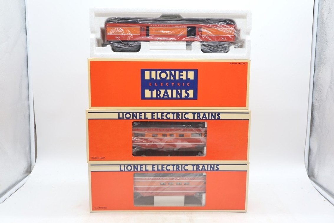 Lot of (3) Train Cars