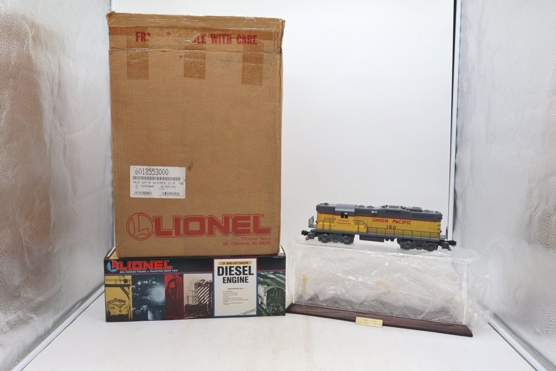 Lionel Union Pacific GP-9 Diesel Engine and Display Case