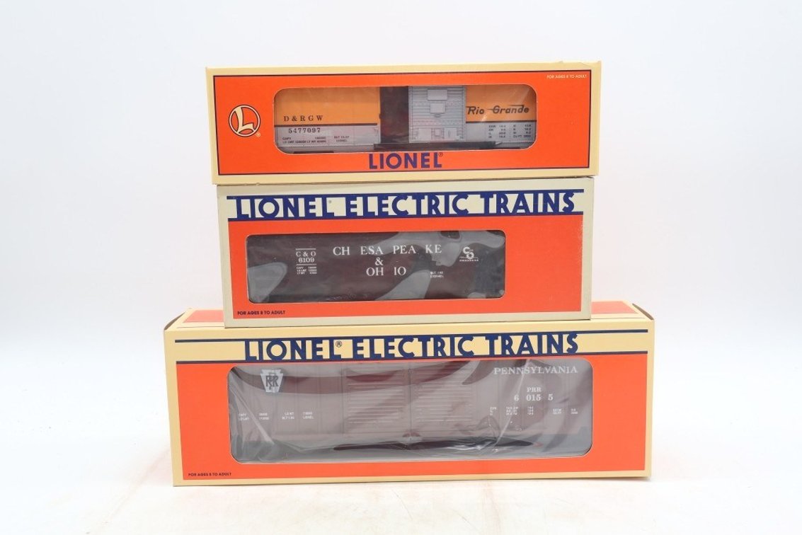 Lot of (3) Train Cars