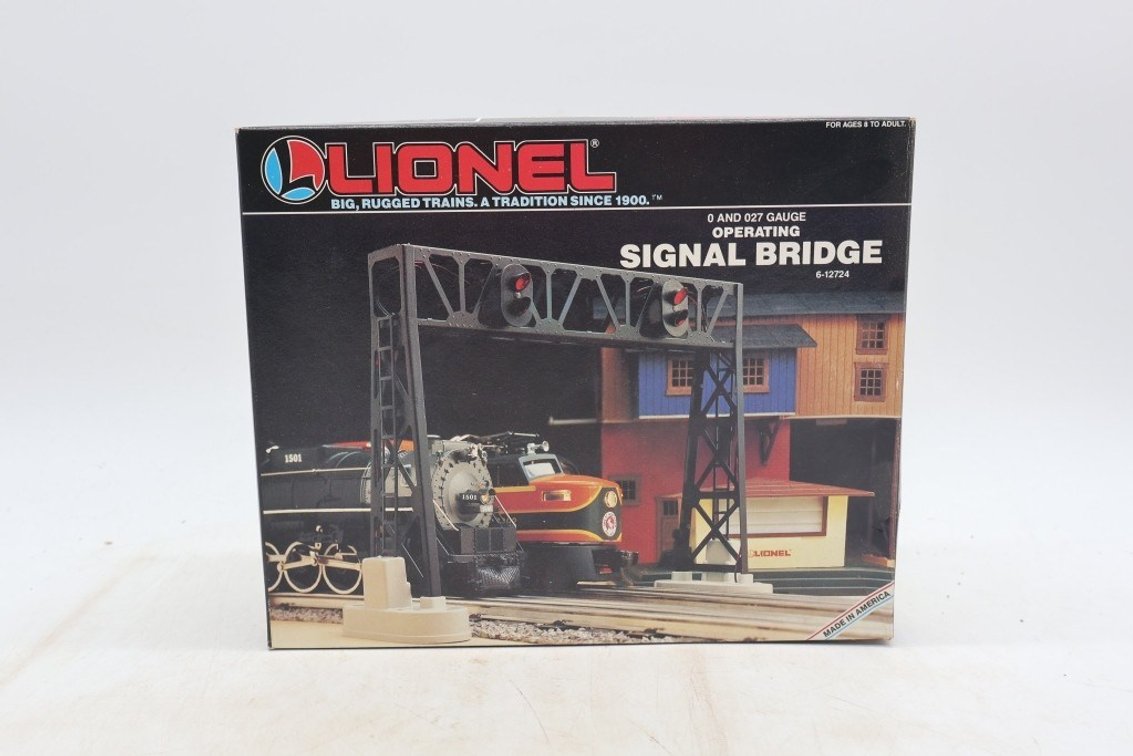 Lionel Operating Signal Bridge