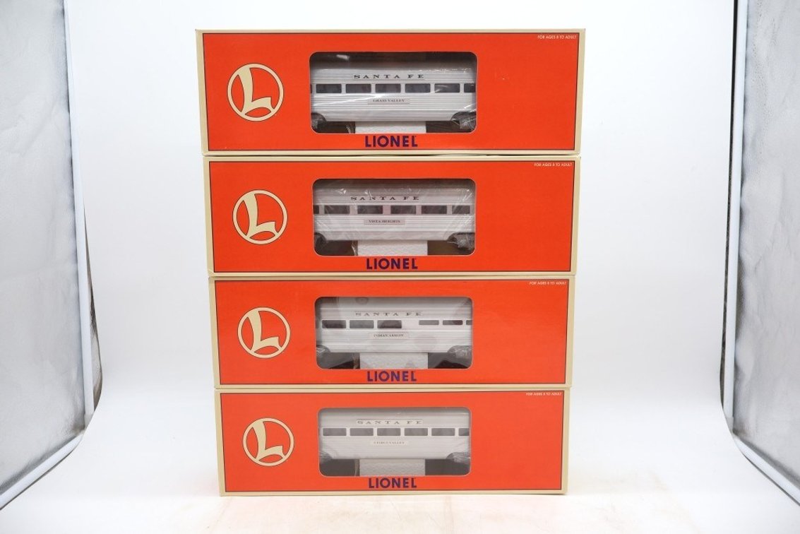 Set of 4 ATSF Train Cars