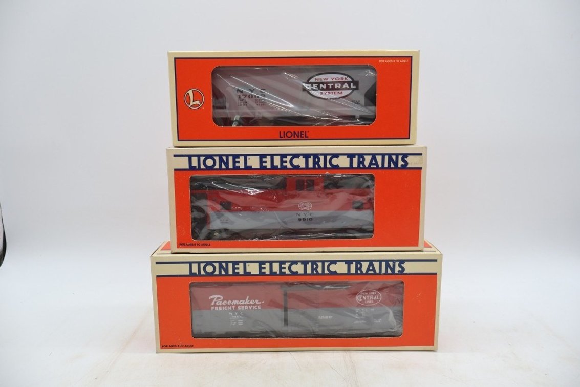 Lot of (3) Train Cars