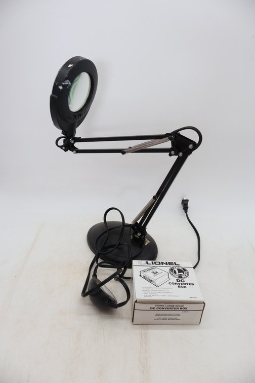Lot with Magnifying Glass and Converter Kit
