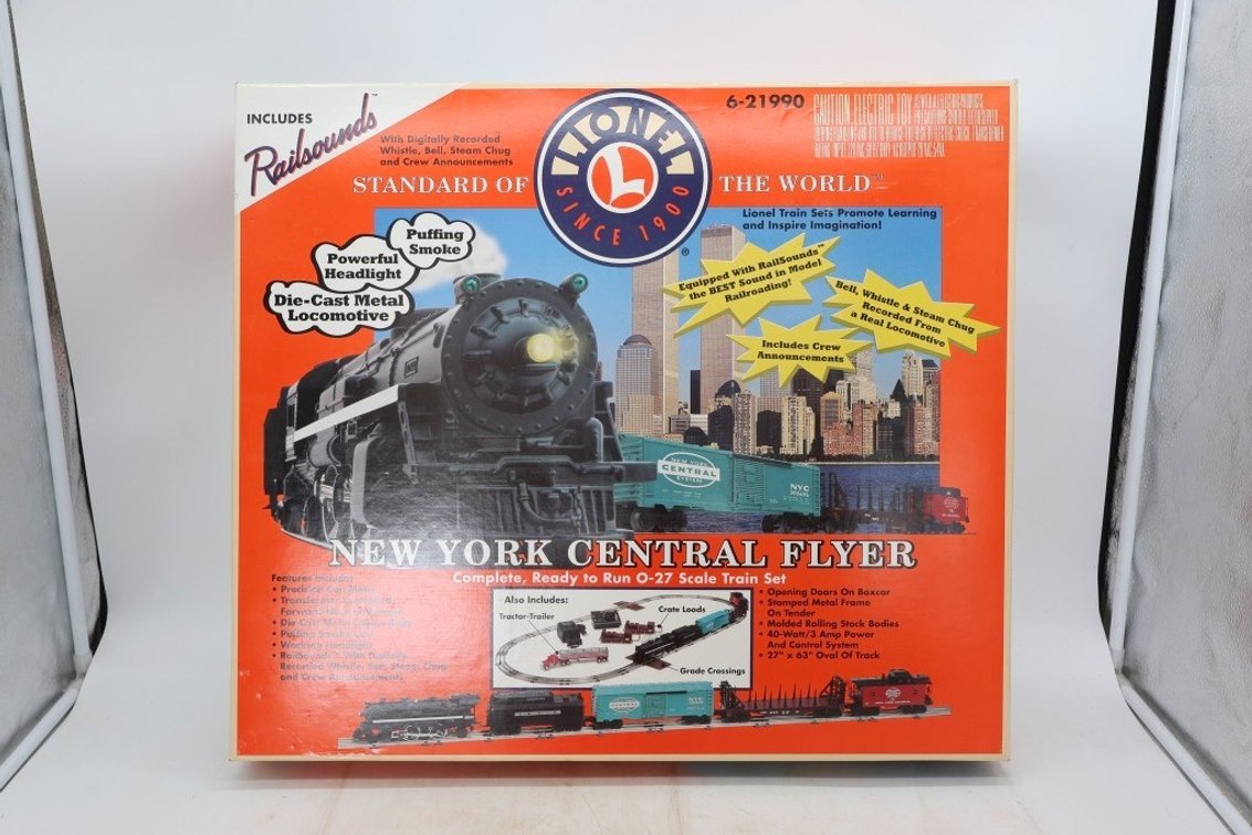 Lionel NYC Flyer O-27 Scale Train Set