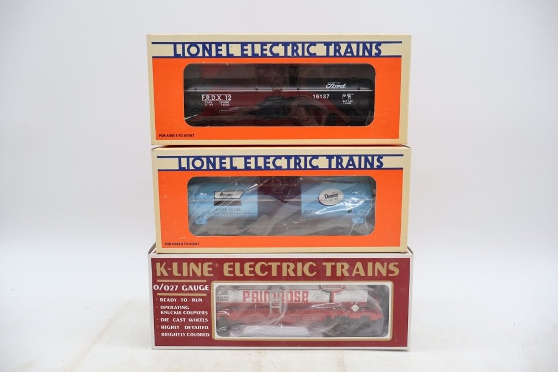 Lot of (3) Train Cars