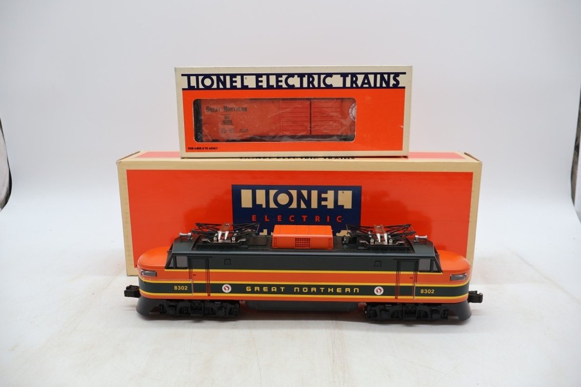 Lot of (3) Great Northern Engine, Caboose and Car