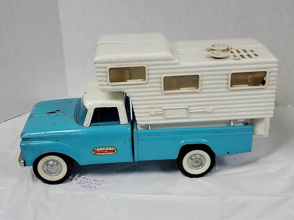 Ford Dealer Display Piece 