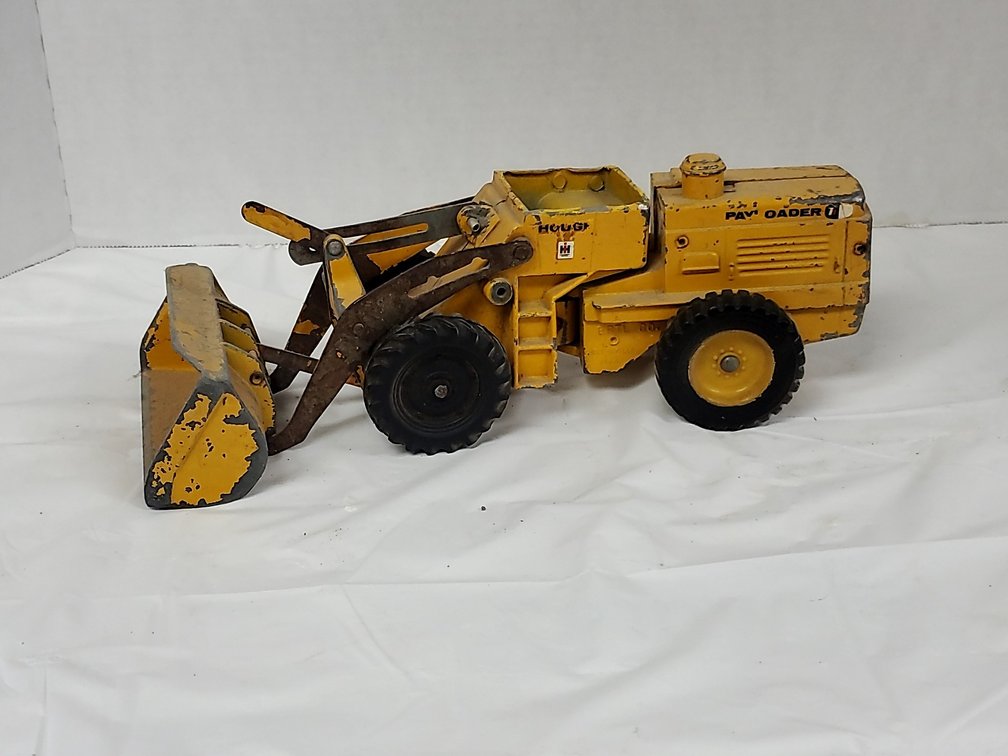 Ertl Pay Loader 