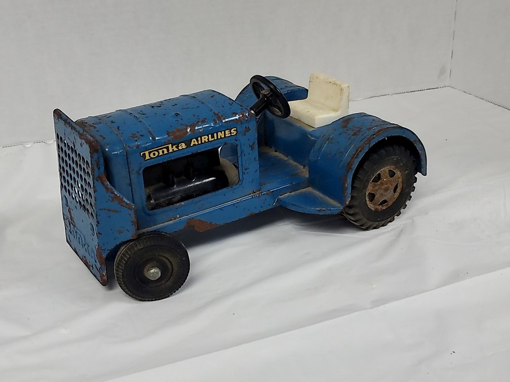 Tonka Airlines Tractor Tug