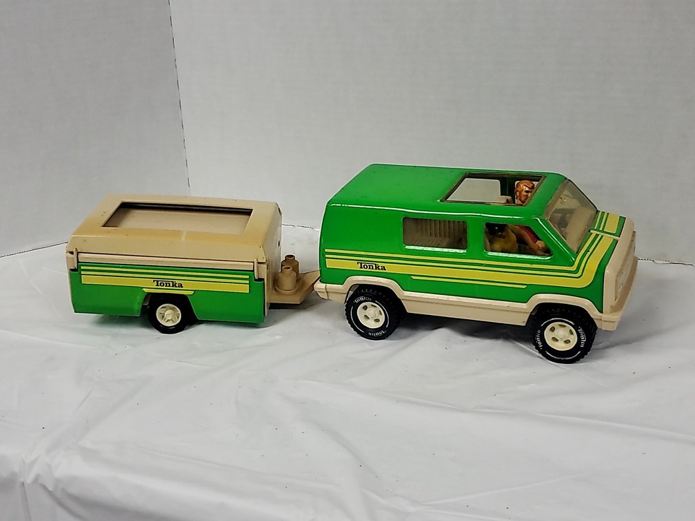 Vintage Tonka Green Van and Pop Up Camper 1970’s 