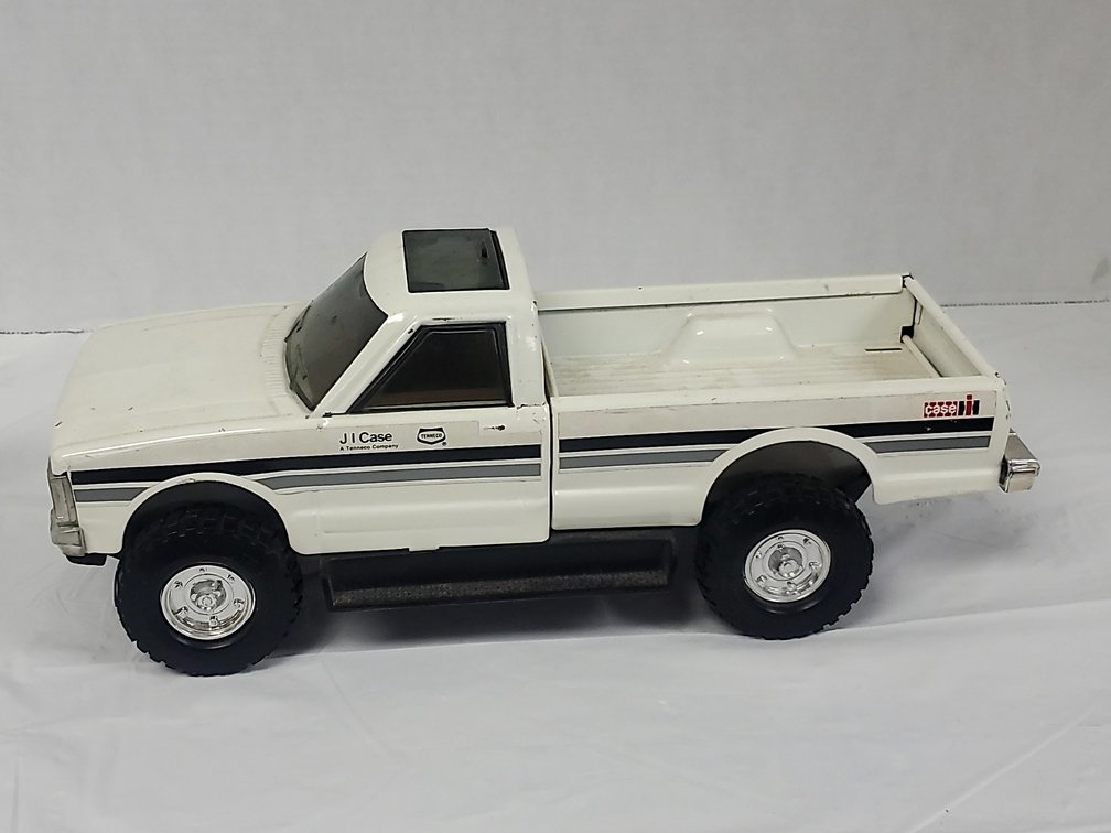 Ertl - J I Case IH Pickup 