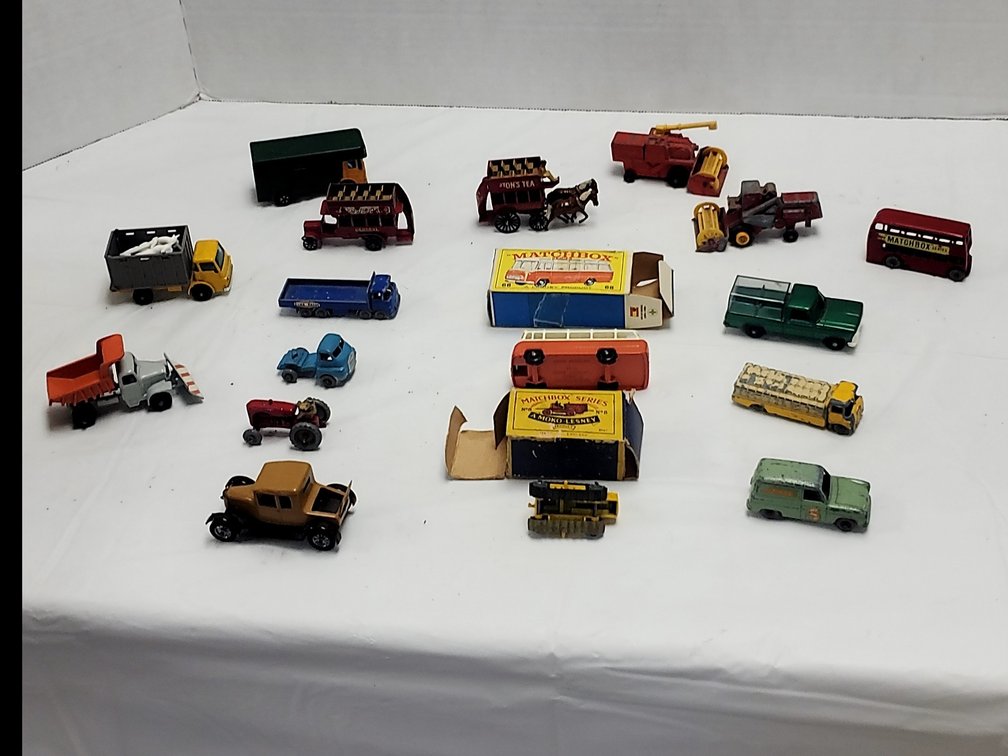Official Matchbox Collectors Case - Full 