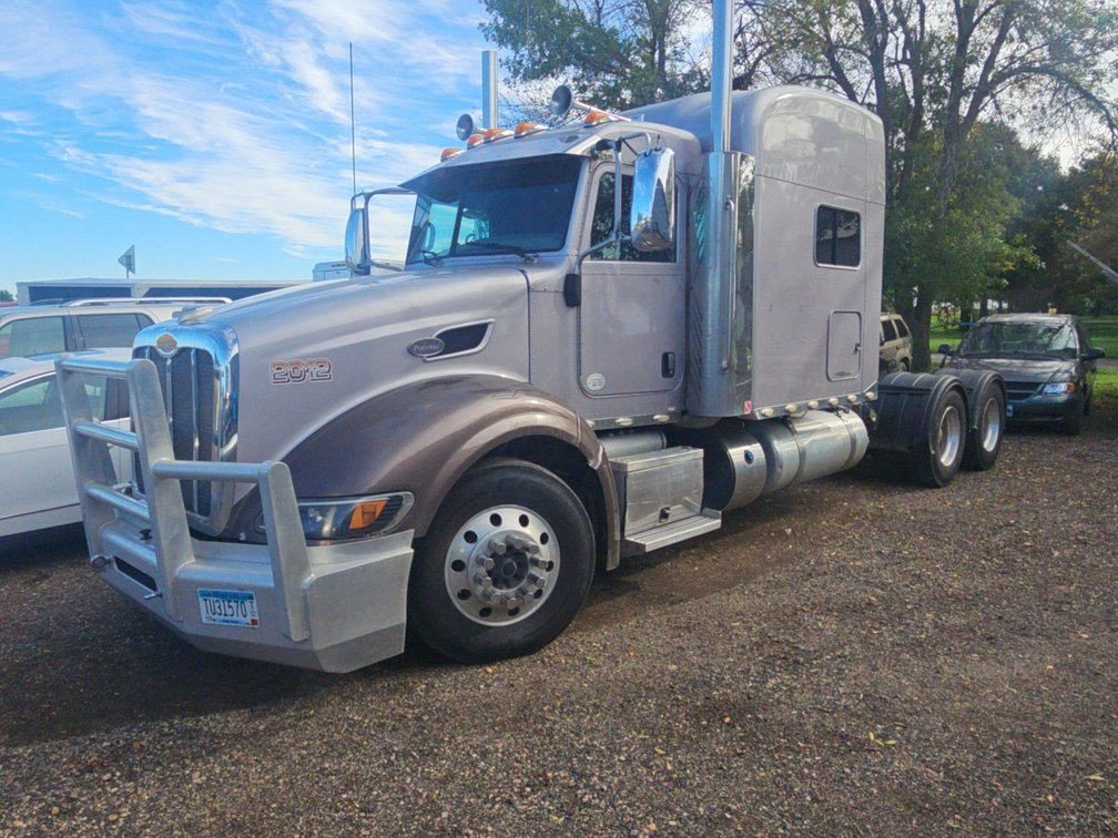 2012 Peterbilt 386 Truck