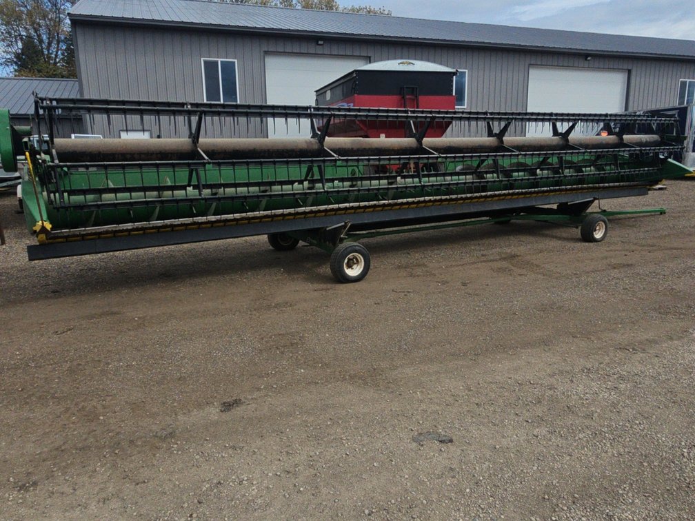 John Deere 635F Bean Head