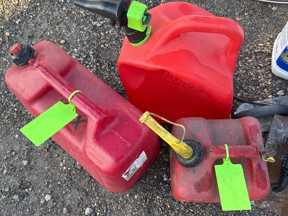 3 Gas Tanks