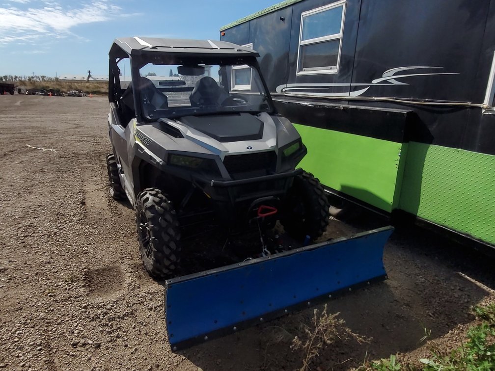 2020 Polaris General 1000 DOHC w/ blade