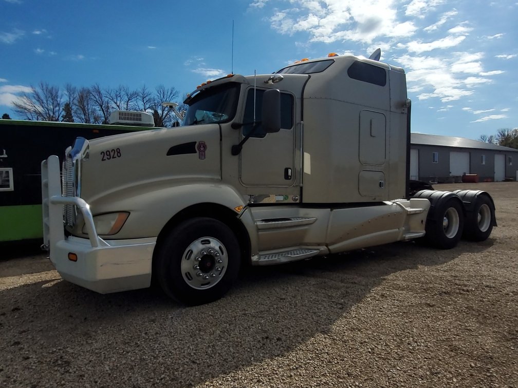 2010 Kenworth T660 Truck