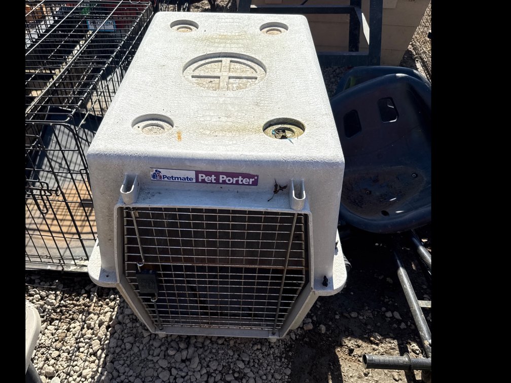Dog kennel