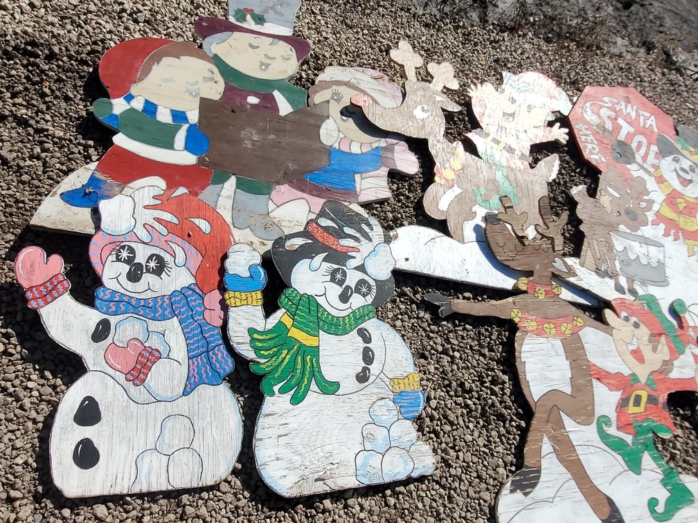 Wooden Christmas decorations