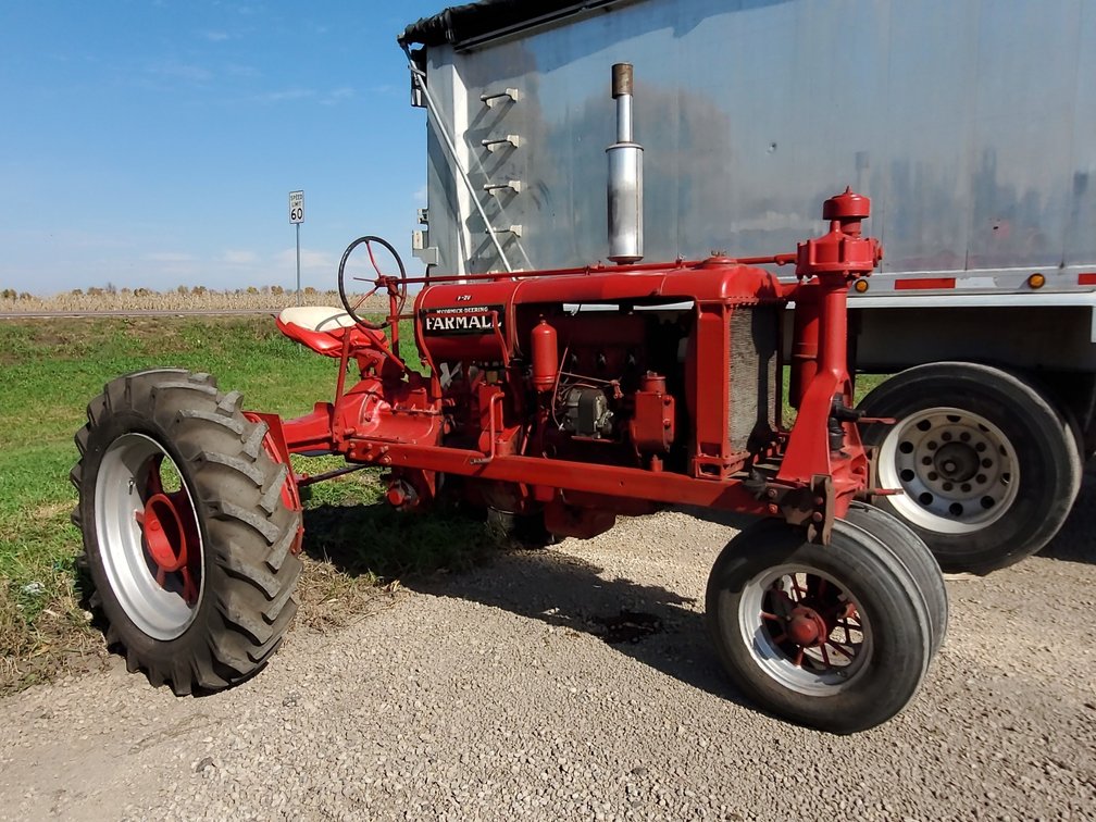 Farmall F-20