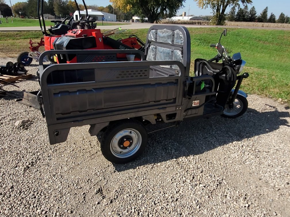 3wheel scooter with dumping box