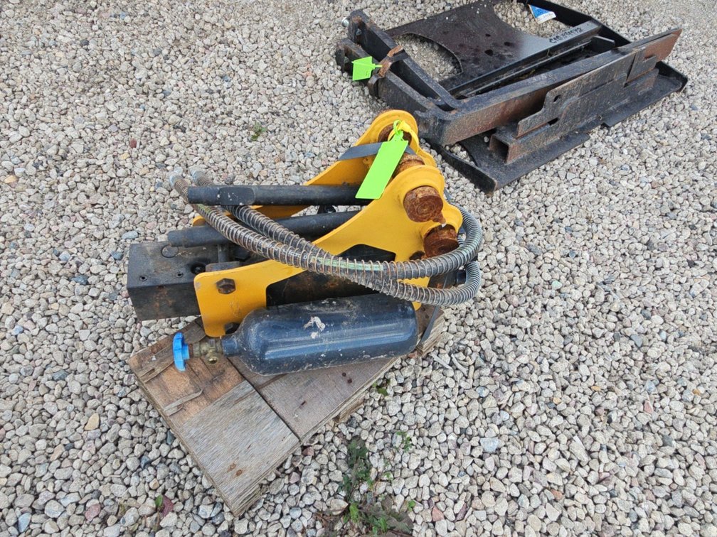 Mini Excavator concrete breaker