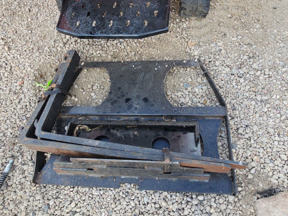Mini skidsteer pallet forks