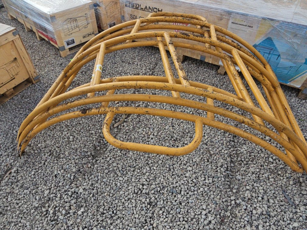 Sioux round bale feeder