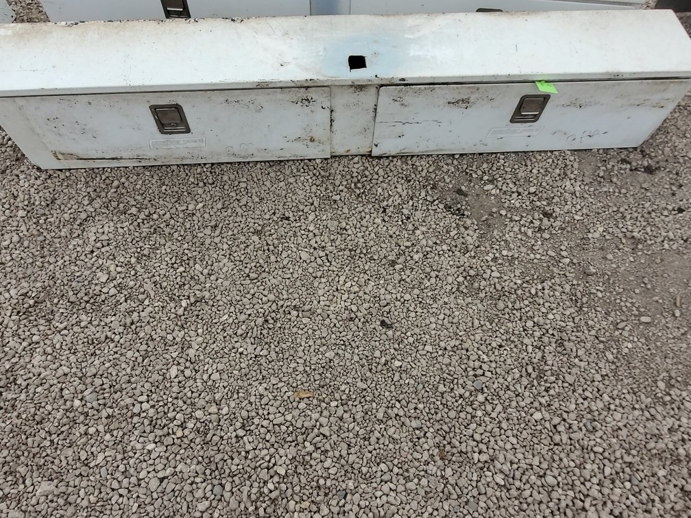 Truck bed toolbox