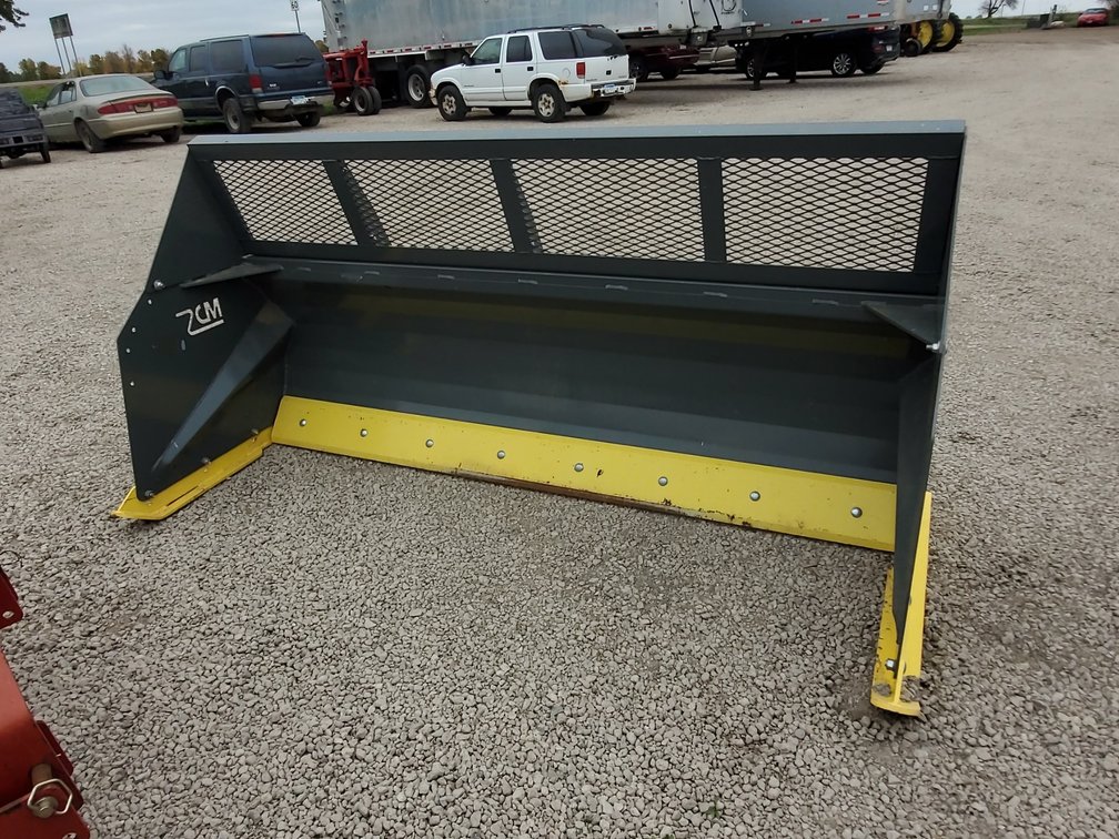 MDS 8ft snow pusher