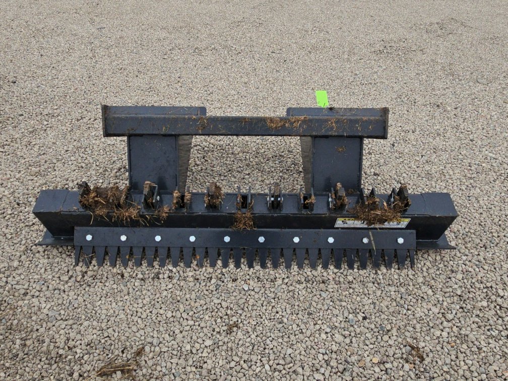 Skidsteer ripper leveler