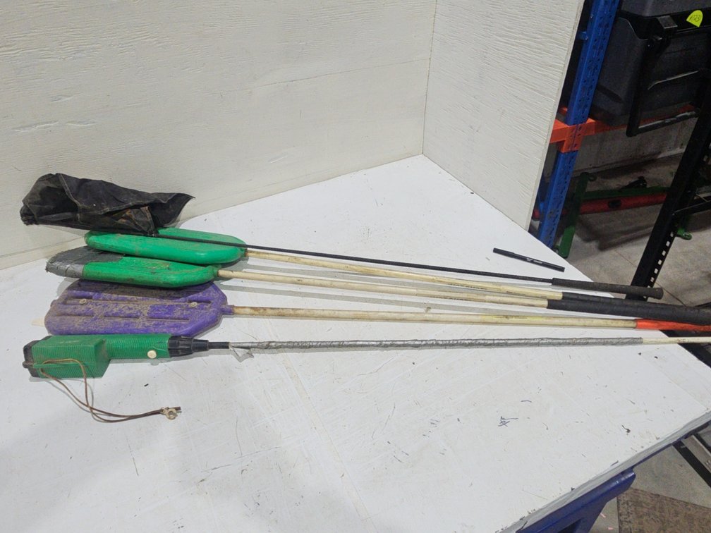 Shocker, raddle paddles, sorting flag