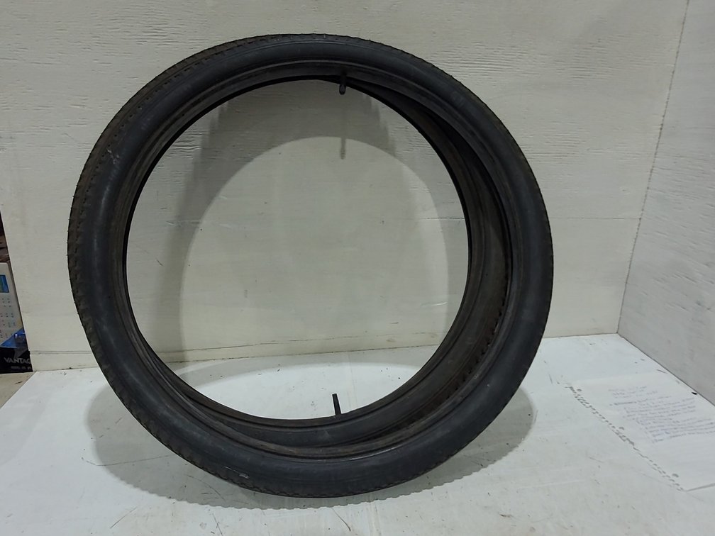 26x2.125 tires with tubes