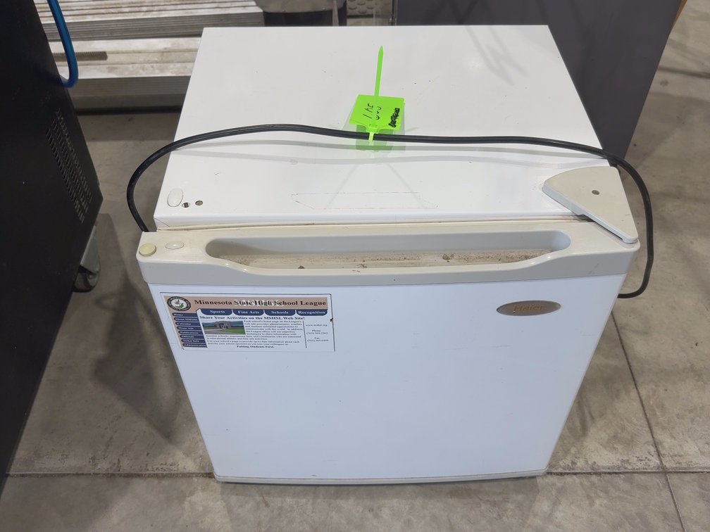 Mini fridge