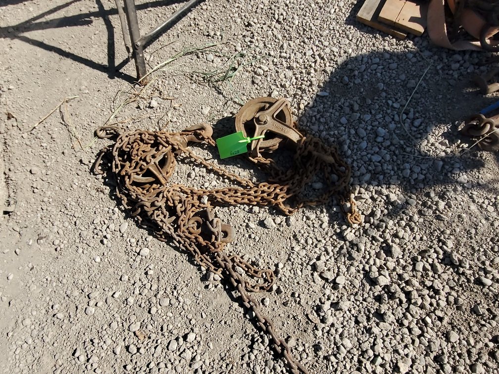 Pulley and chains