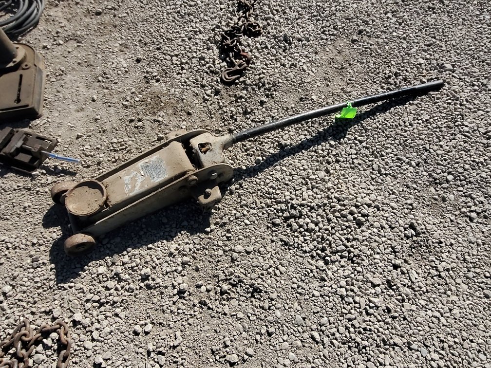 Floor jack