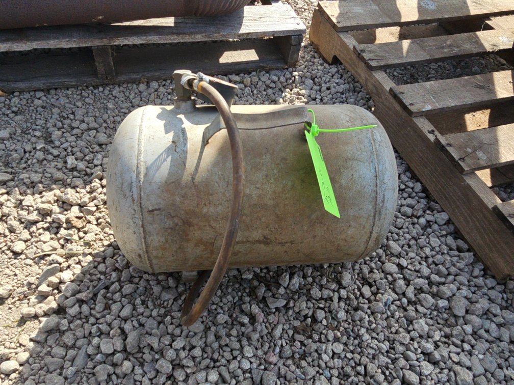 Air tank