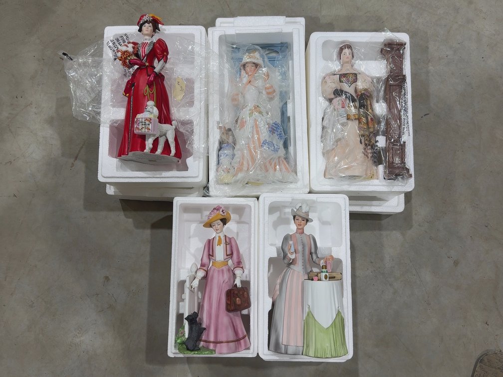 5 Avon Porcelain Dolls