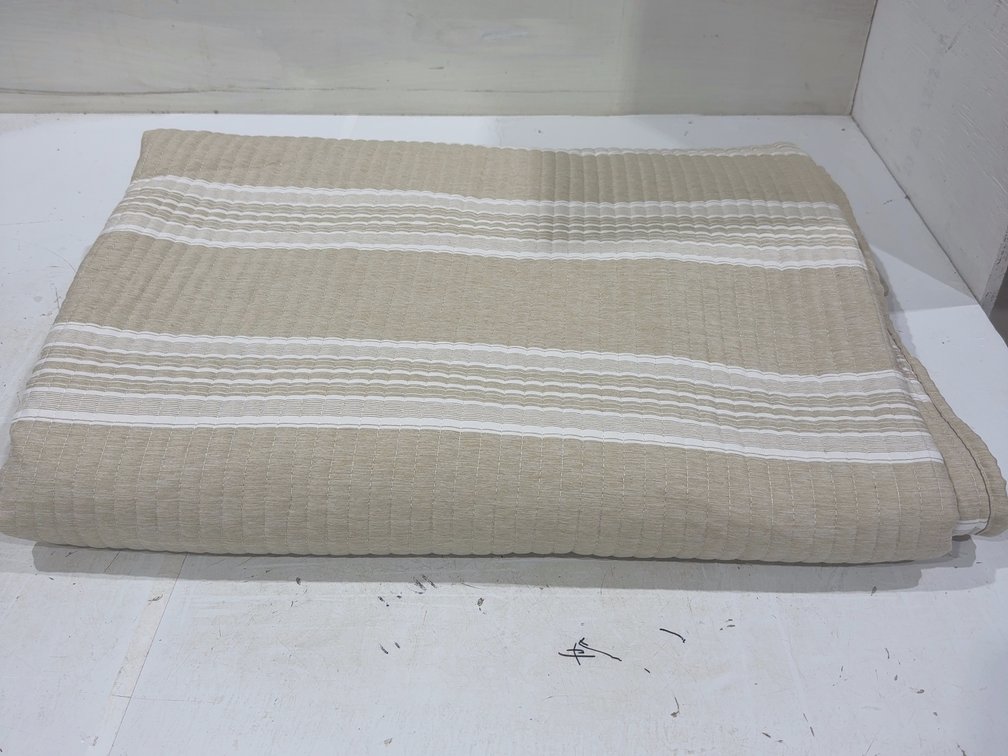 Queen Comforter