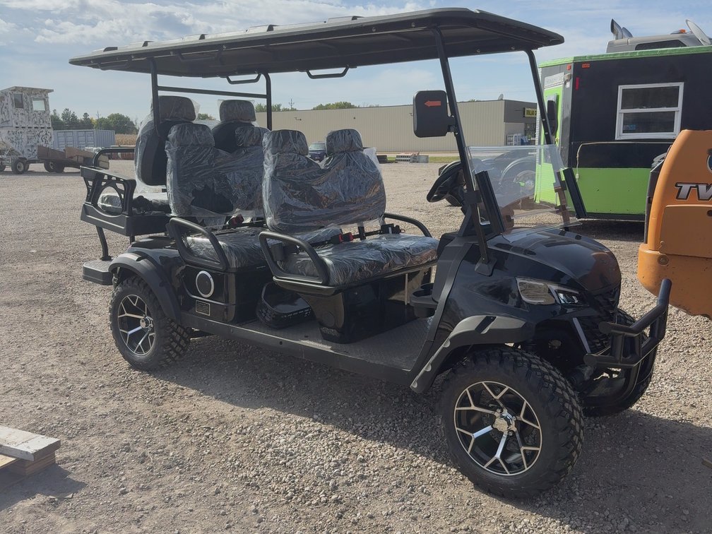 New 6 seat electric golf cart