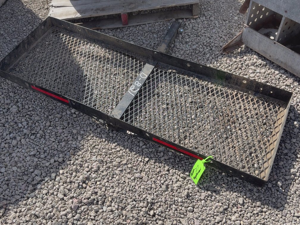 Cargo carrier