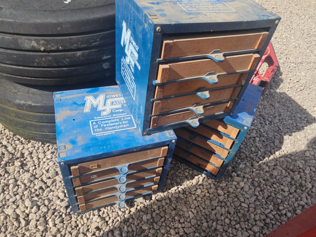3 parts bins
