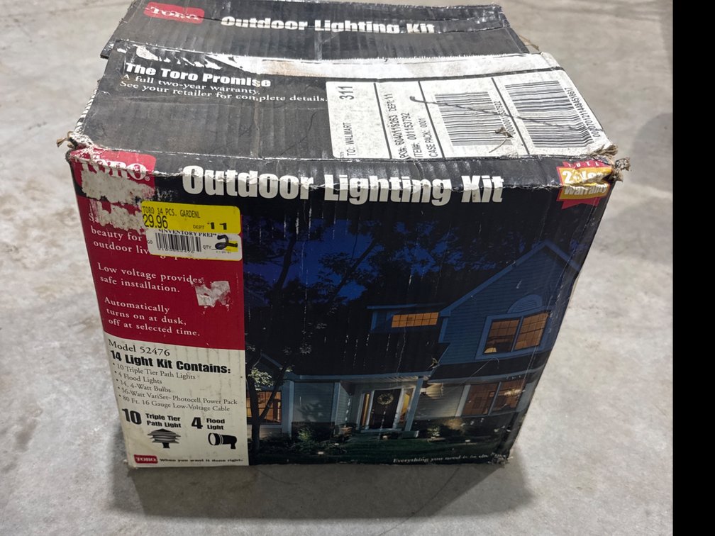 Outdoor lighting kit
