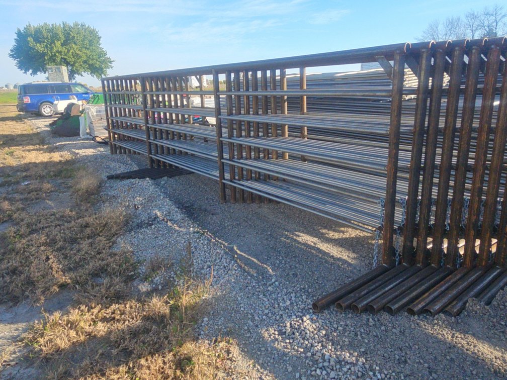 5- 20' freestanding panels