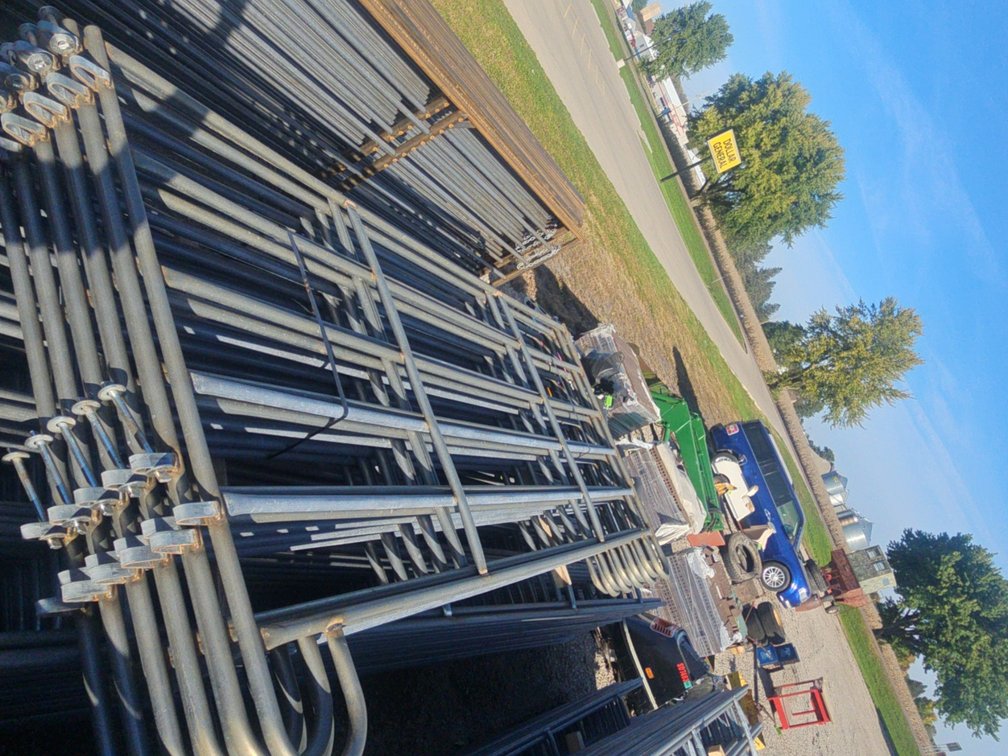 10- 10' corral panels