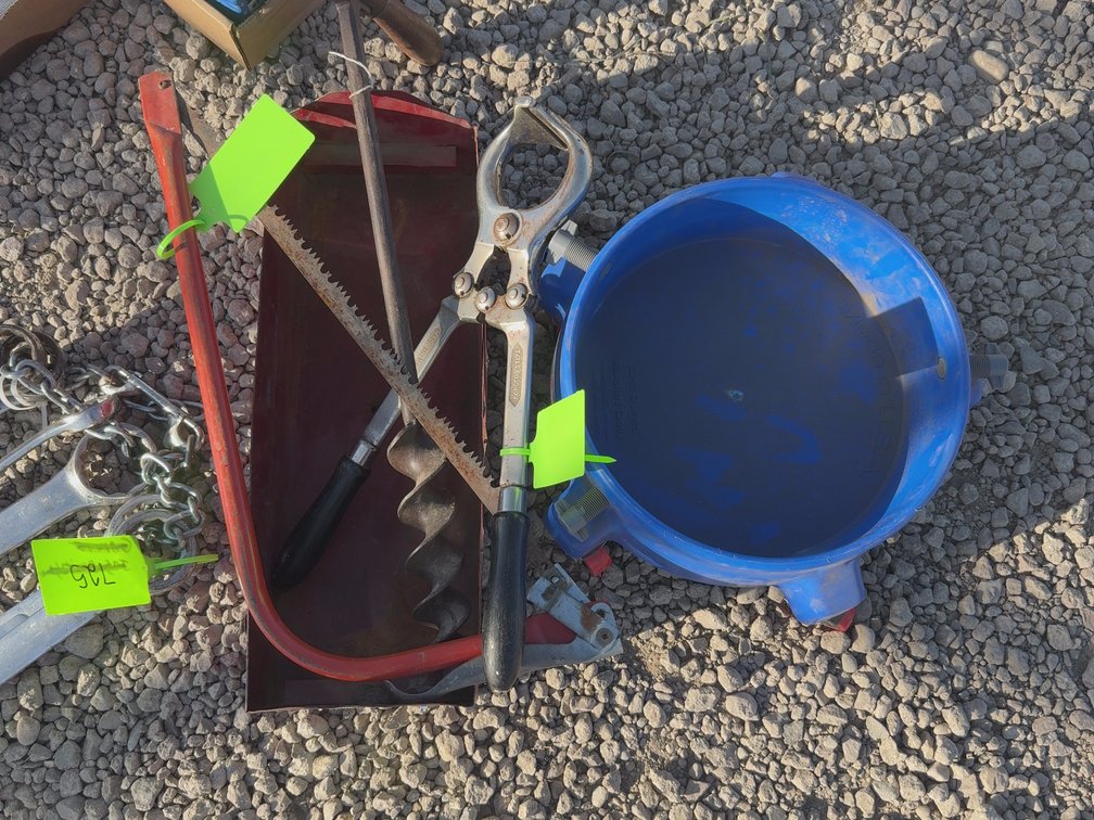 Toolbox, tools, parts container w wheels