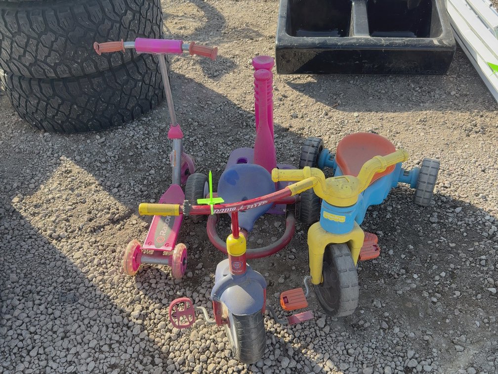 Kids toys