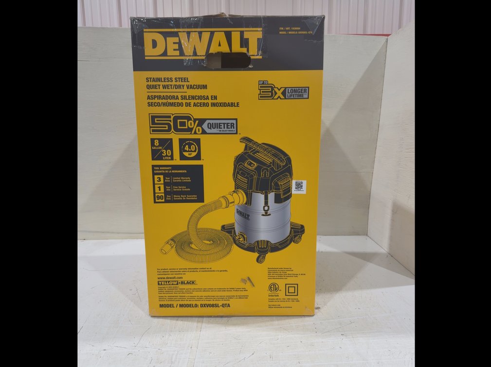 DeWalt Stainless Steel Vacuum