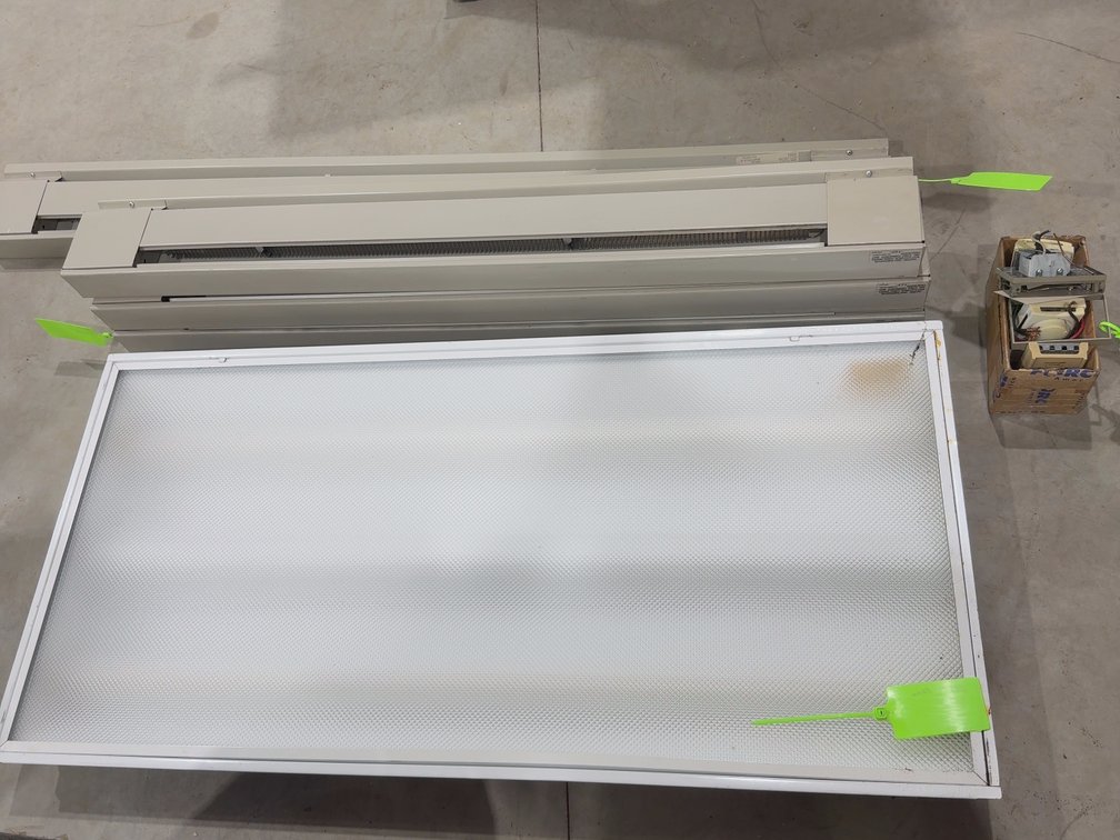 Light, 4 electric heater units, accessories